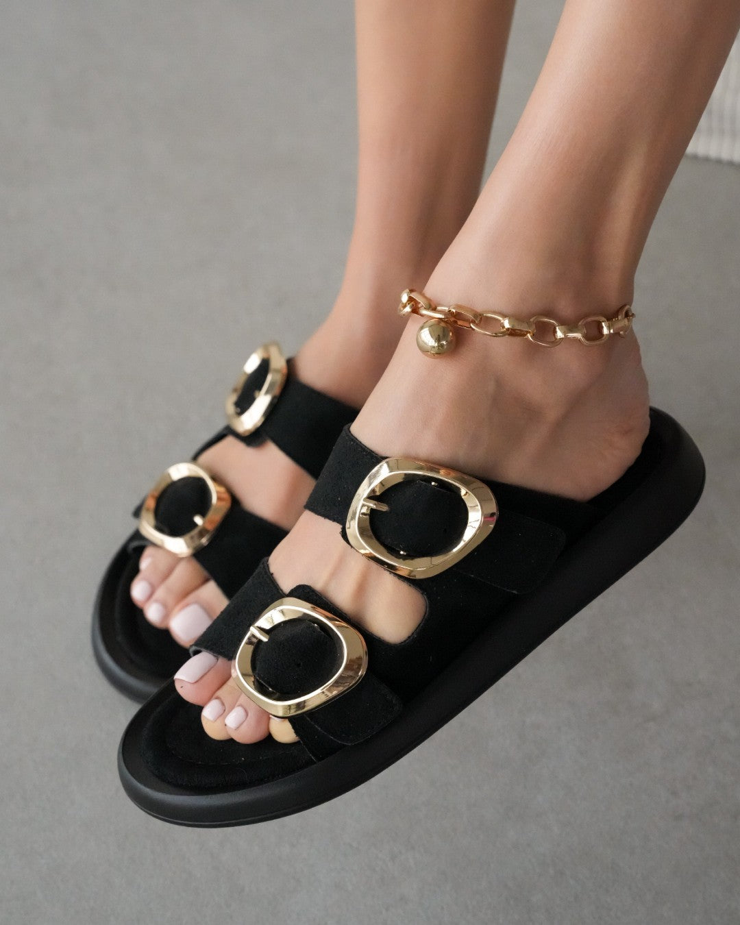 Oran Comfort Buckle Slides