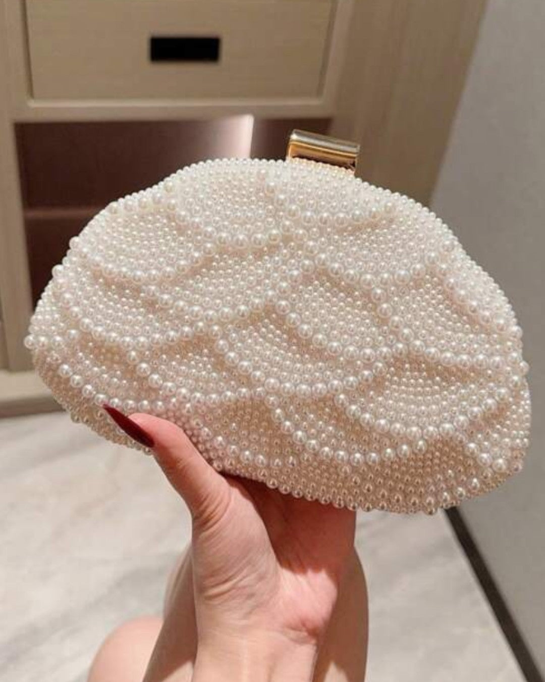 Pearl Cascade Clutch