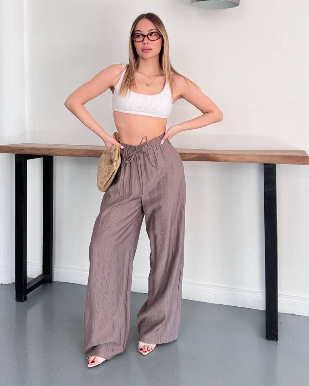 Relaxed Wide-Leg Pants
