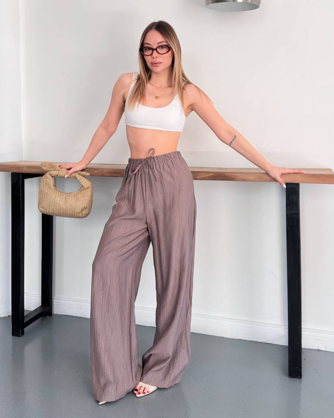 Relaxed Wide-Leg Pants