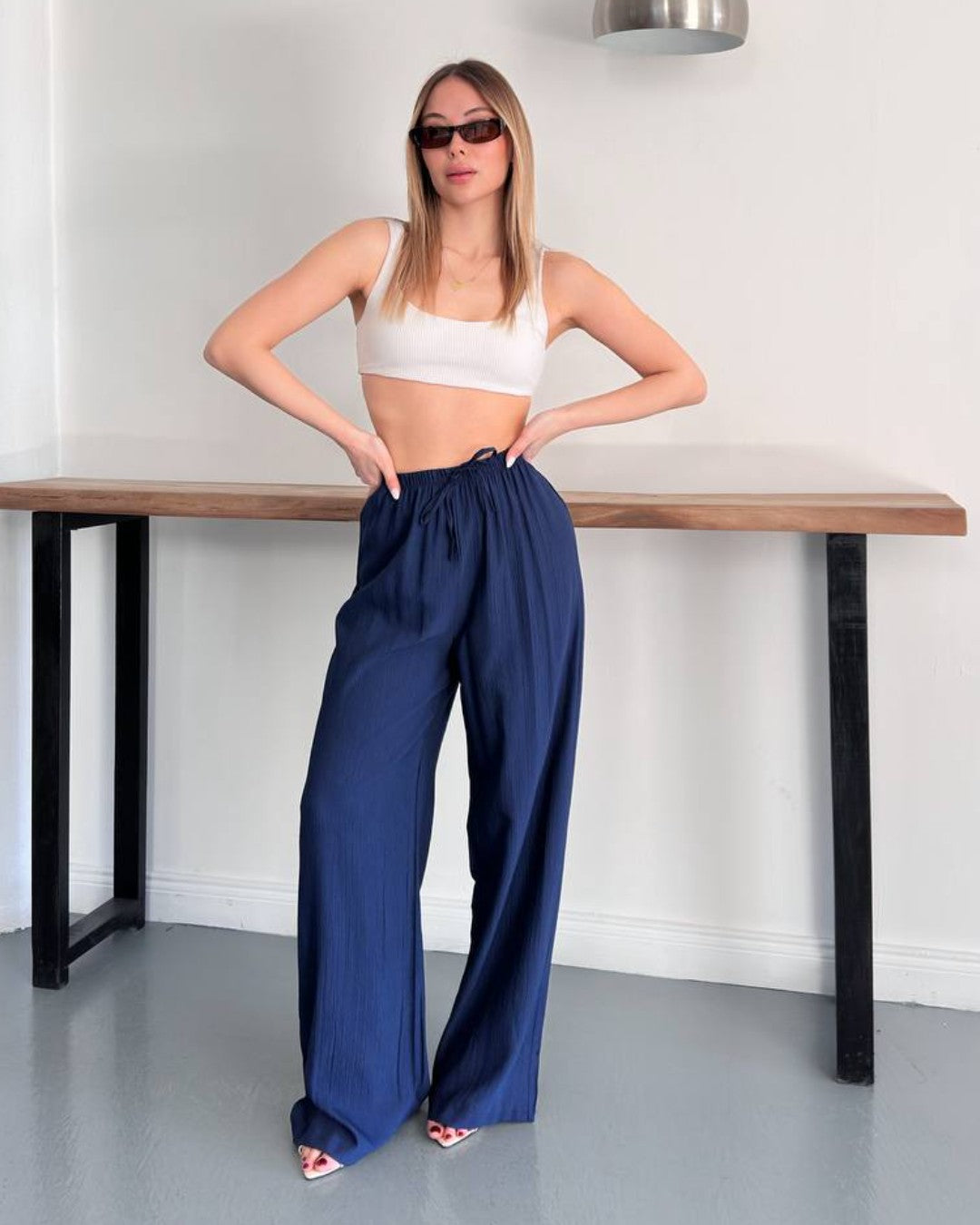 Relaxed Wide-Leg Pants