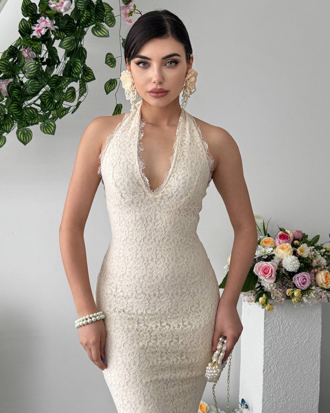 Romance in Lace Dress