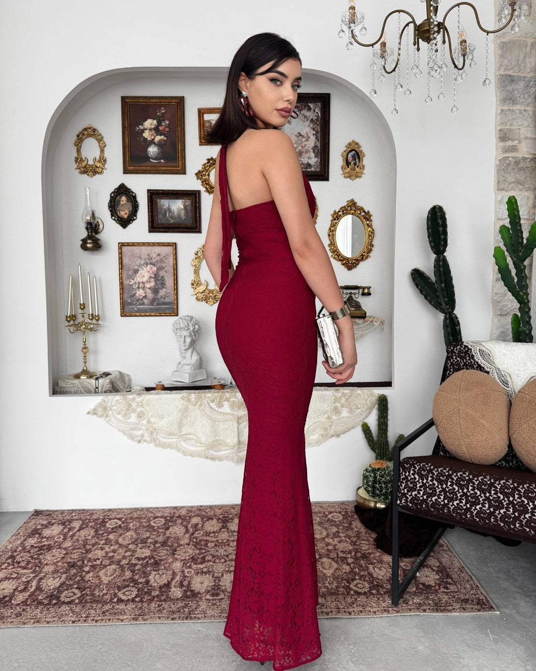Romance in Lace Dress