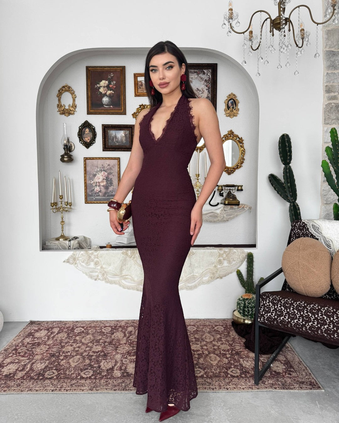 Romance in Lace Dress