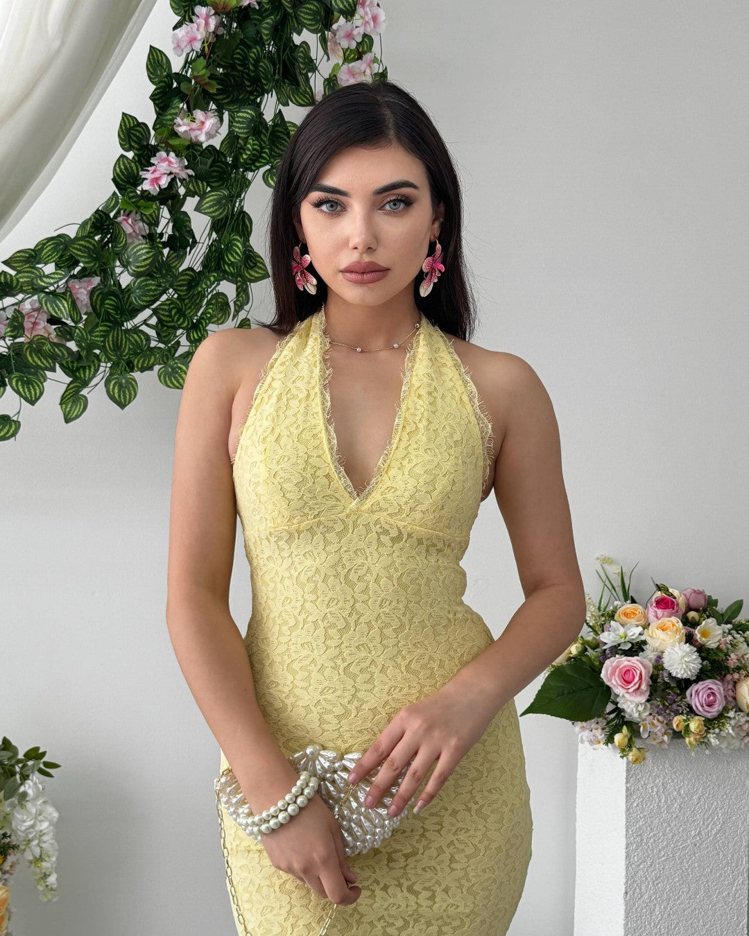 Romance in Lace Dress