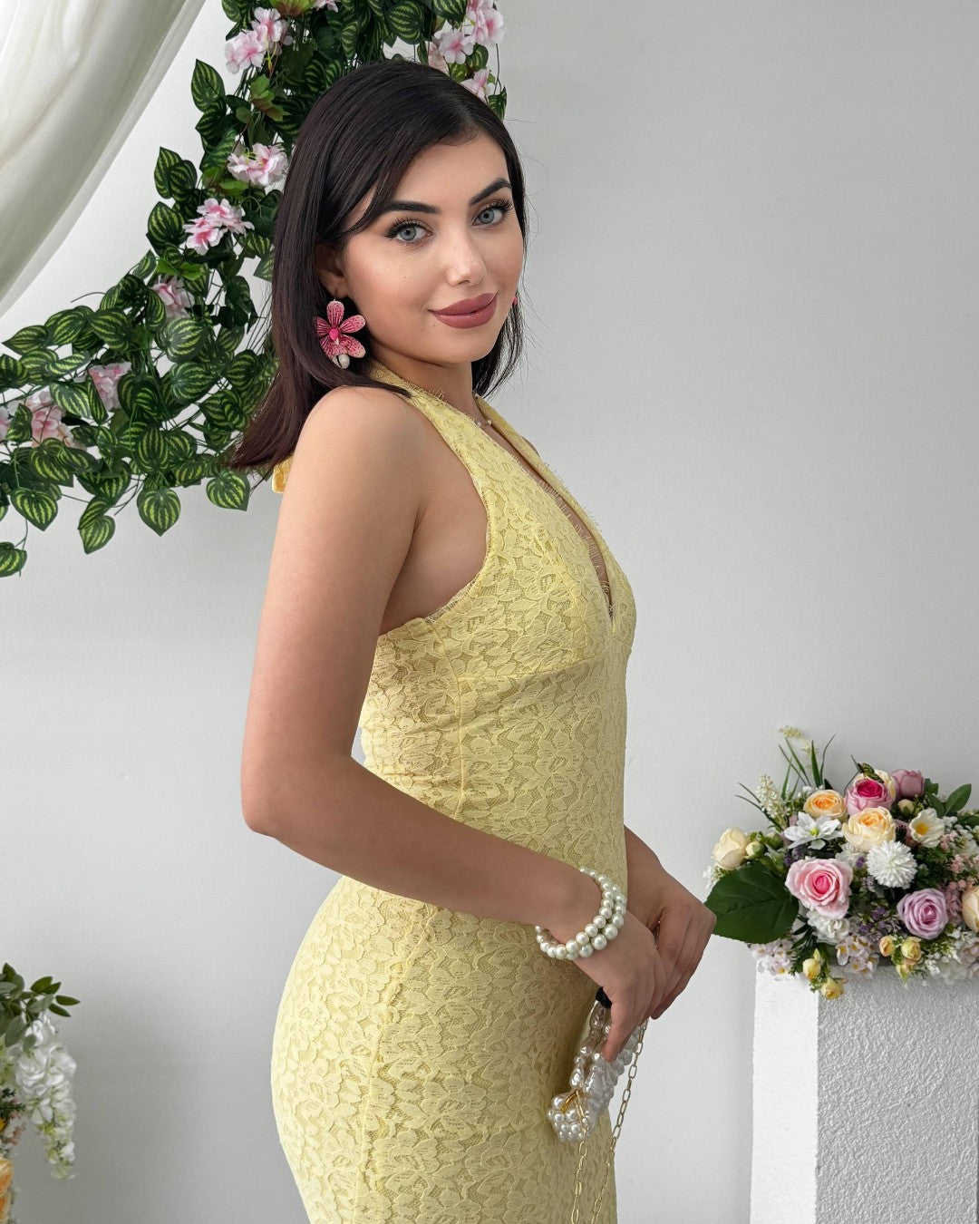 Romance in Lace Dress