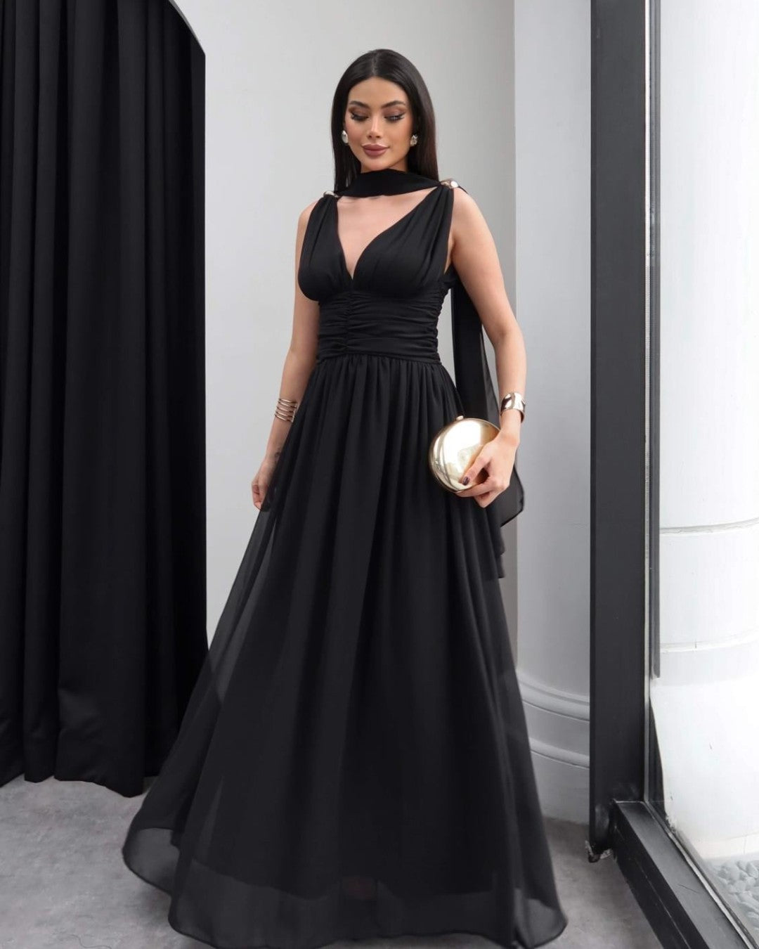 Sculpted Waist Flow Maxi Dress