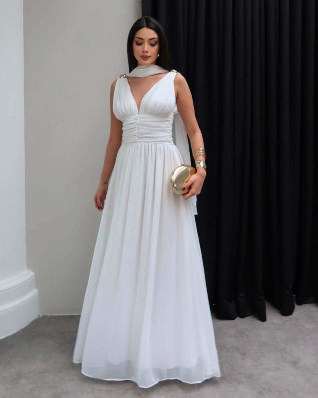 Sculpted Waist Flow Maxi Dress
