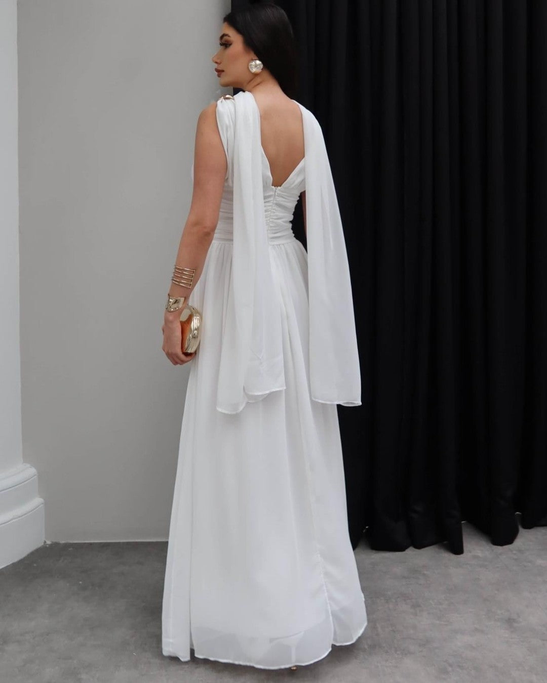 Sculpted Waist Flow Maxi Dress