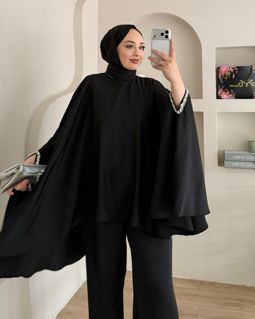 The Arabella Cape Set