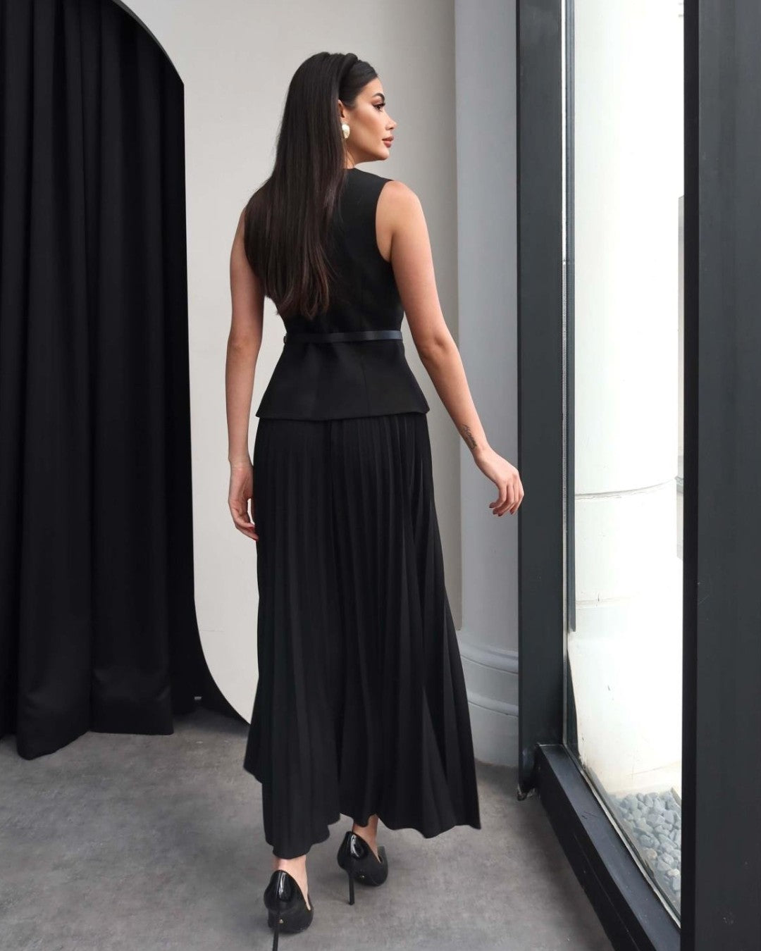 Timeless Pleated Elegance Set