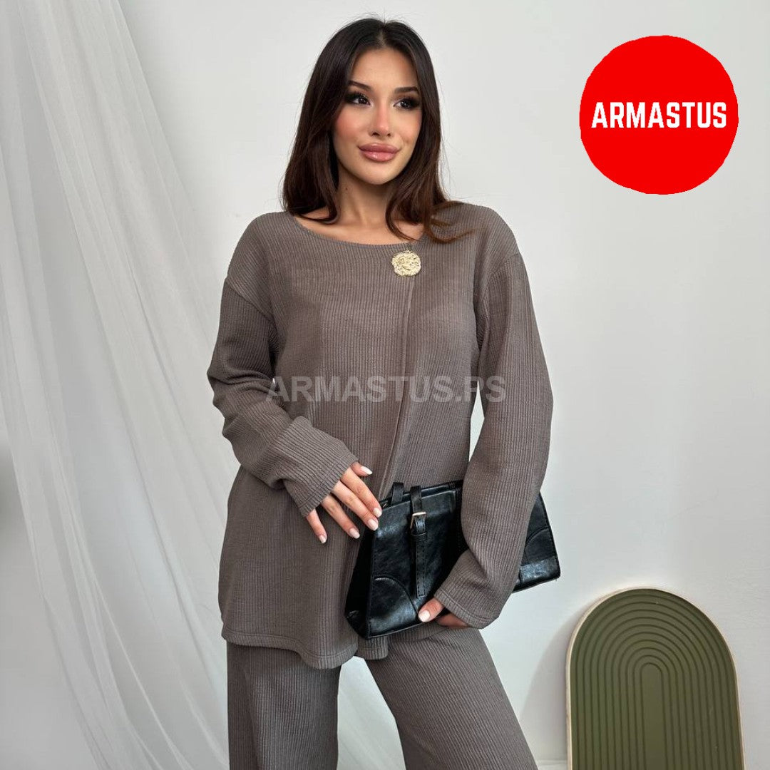 Two Piece Set