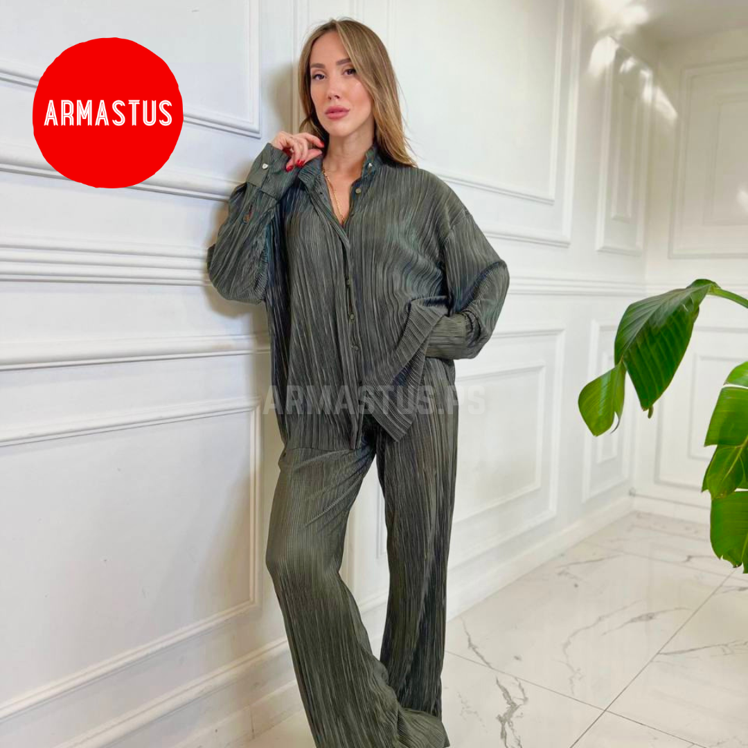 Two Piece Set