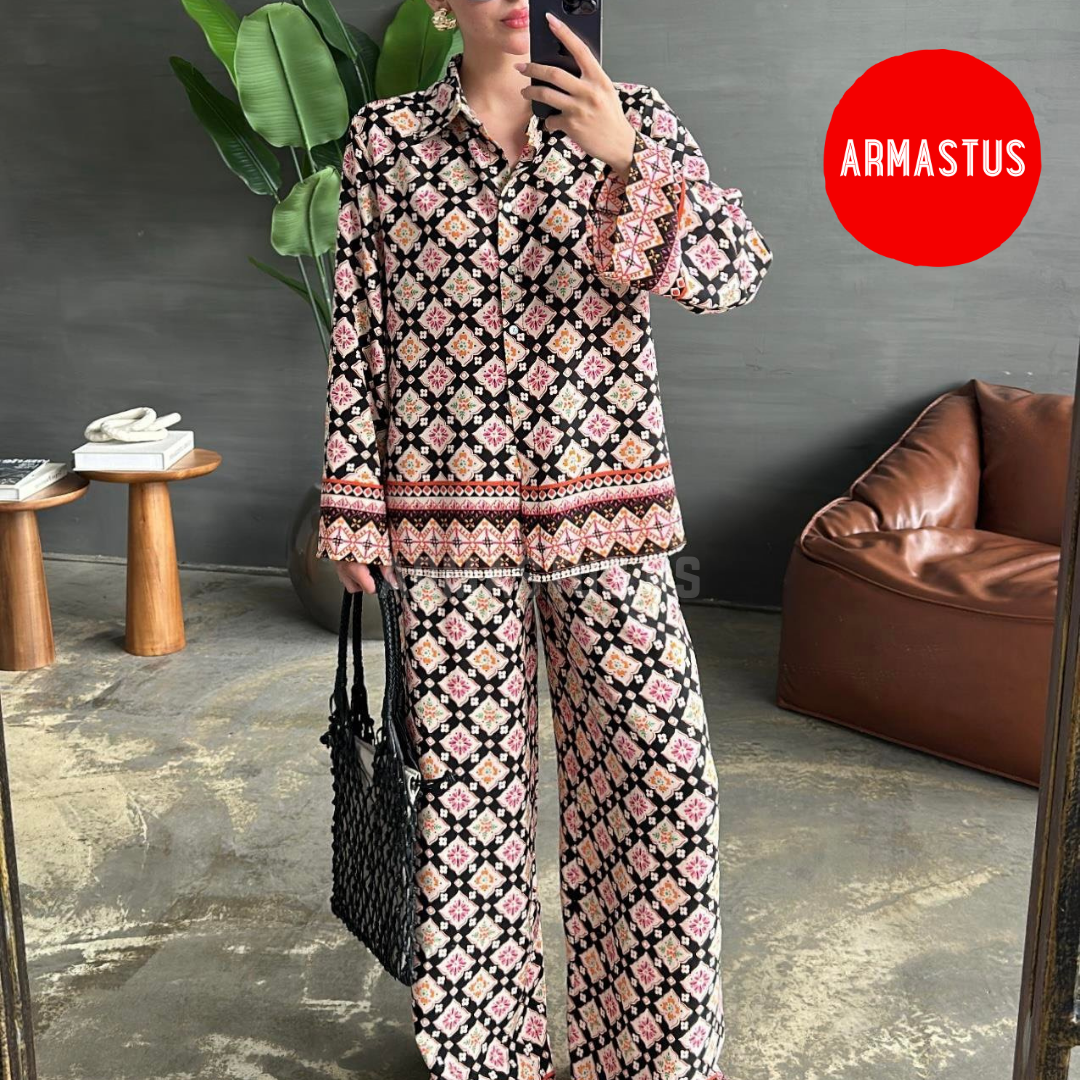 Two Piece Set