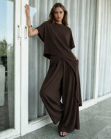 Asymmetric Flow Set