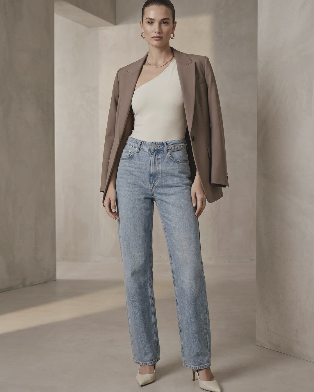 Classic Light Wash Straight Jeans