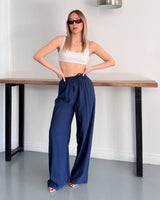 Relaxed Wide-Leg Pants