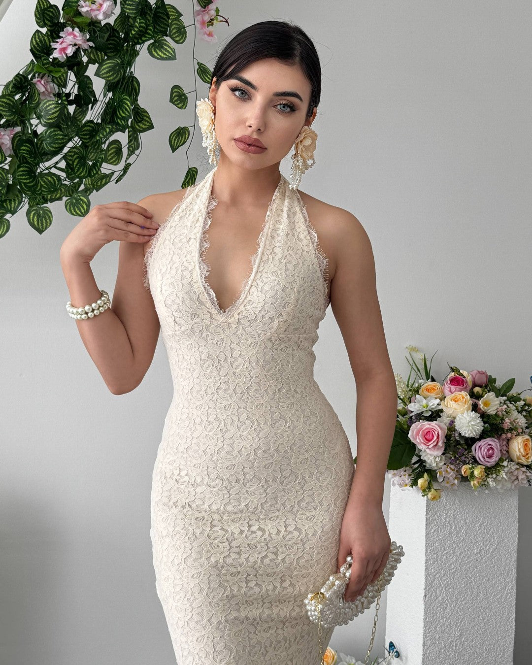 Romance in Lace Dress