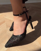 Signature Weave Heel