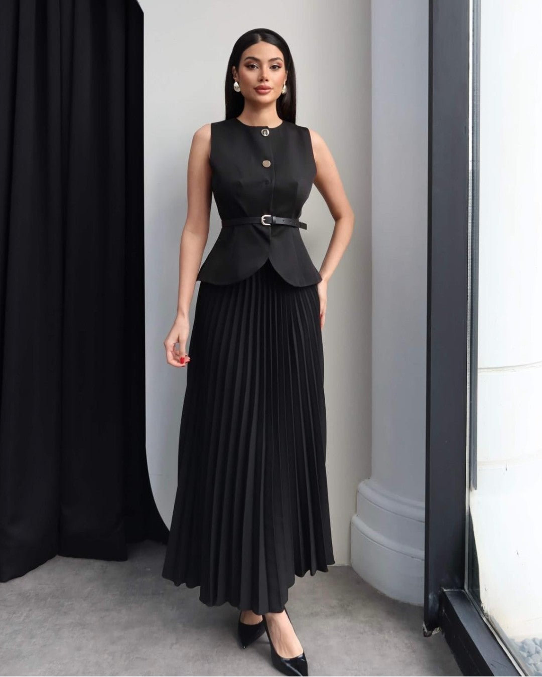 Timeless Pleated Elegance Set